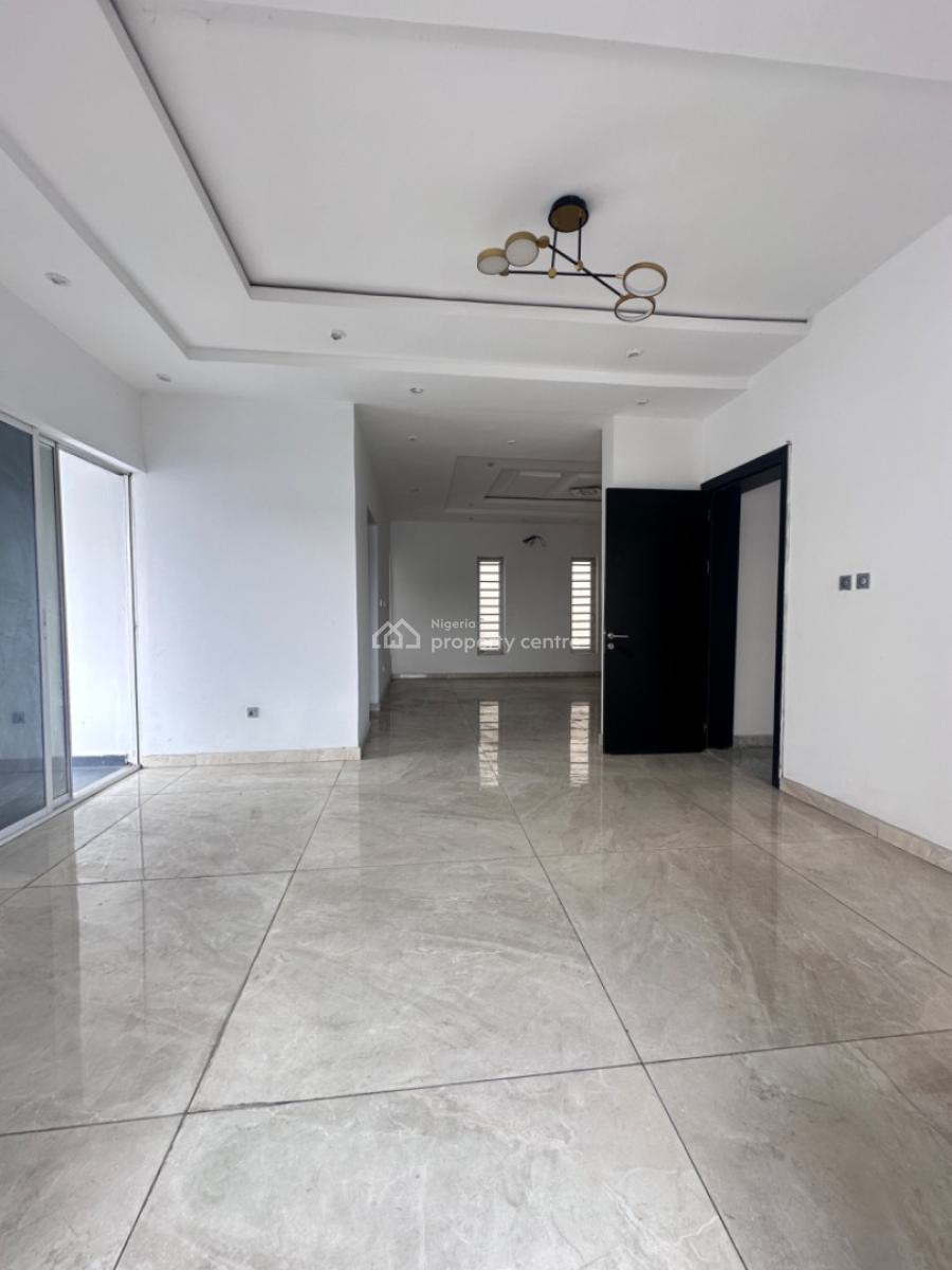 Large Family House in The Chevron Side of Lekki, Chevron Axis in Lekki, Lekki, Lagos, Detached Duplex for Sale