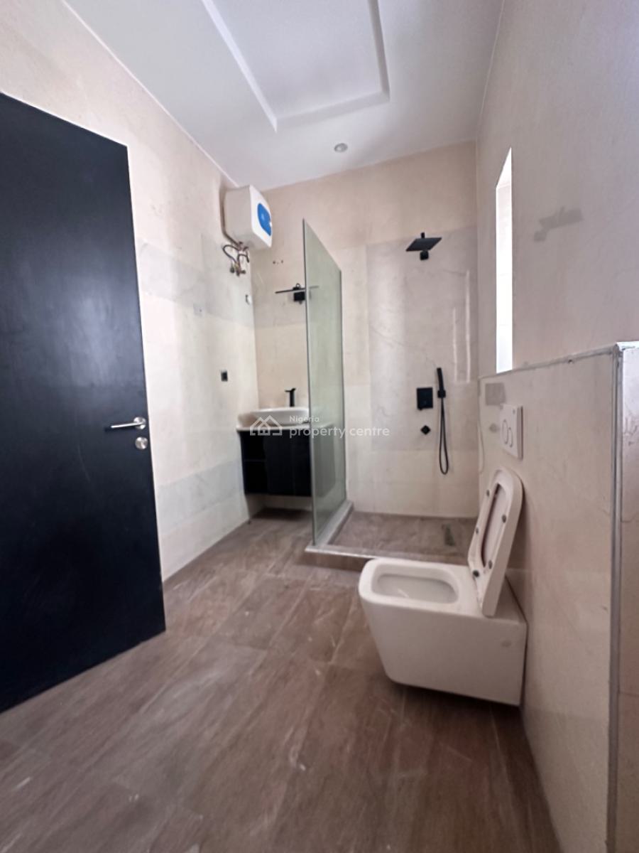Large Family House in The Chevron Side of Lekki, Chevron Axis in Lekki, Lekki, Lagos, Detached Duplex for Sale