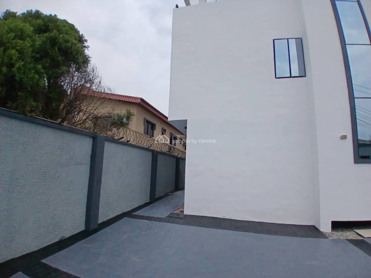 Luxury 4 Bedroom Semi-detached House with Bq, Water Gate Cresent, Gra Phase 1, Magodo, Lagos, Semi-detached Duplex for Sale