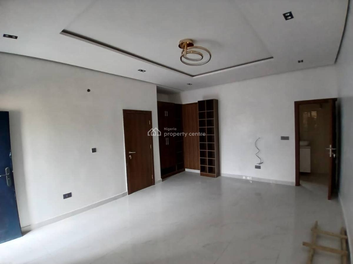 Luxury 4 Bedroom Semi-detached House with Bq, Water Gate Cresent, Gra Phase 1, Magodo, Lagos, Semi-detached Duplex for Sale