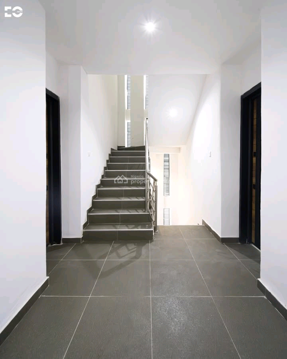 2 Bed  Apartment  2.5 Baths  Ologolo Lekki, Lagos  ₦120 Million, Lekki, Lagos, Flat / Apartment for Sale