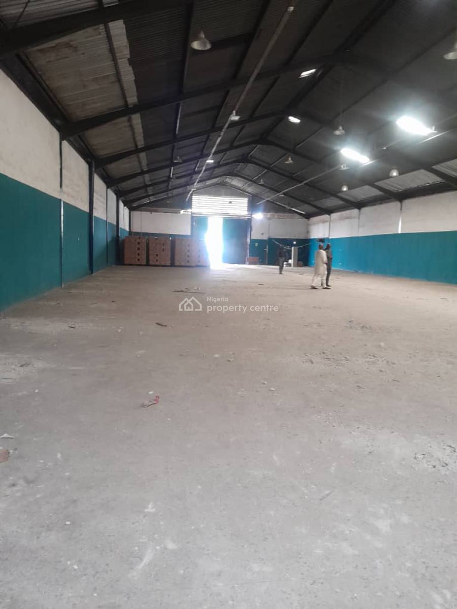 1000 Sqm Warehouse in Ikeja, Cocoa Road, Ikeja, Lagos, Warehouse for Rent
