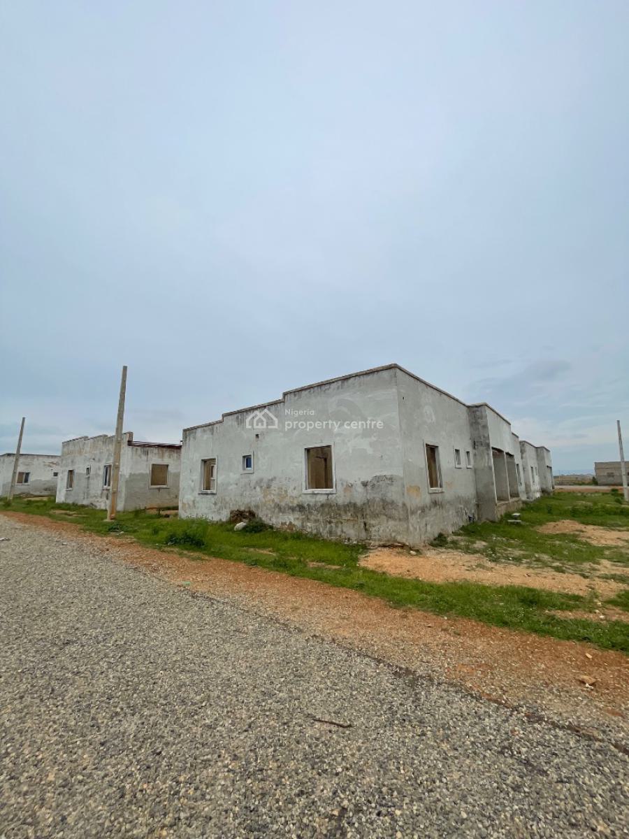 2 Bedroom Semi Detached Bungalow., Nyanya, Abuja, Semi-detached Bungalow for Sale
