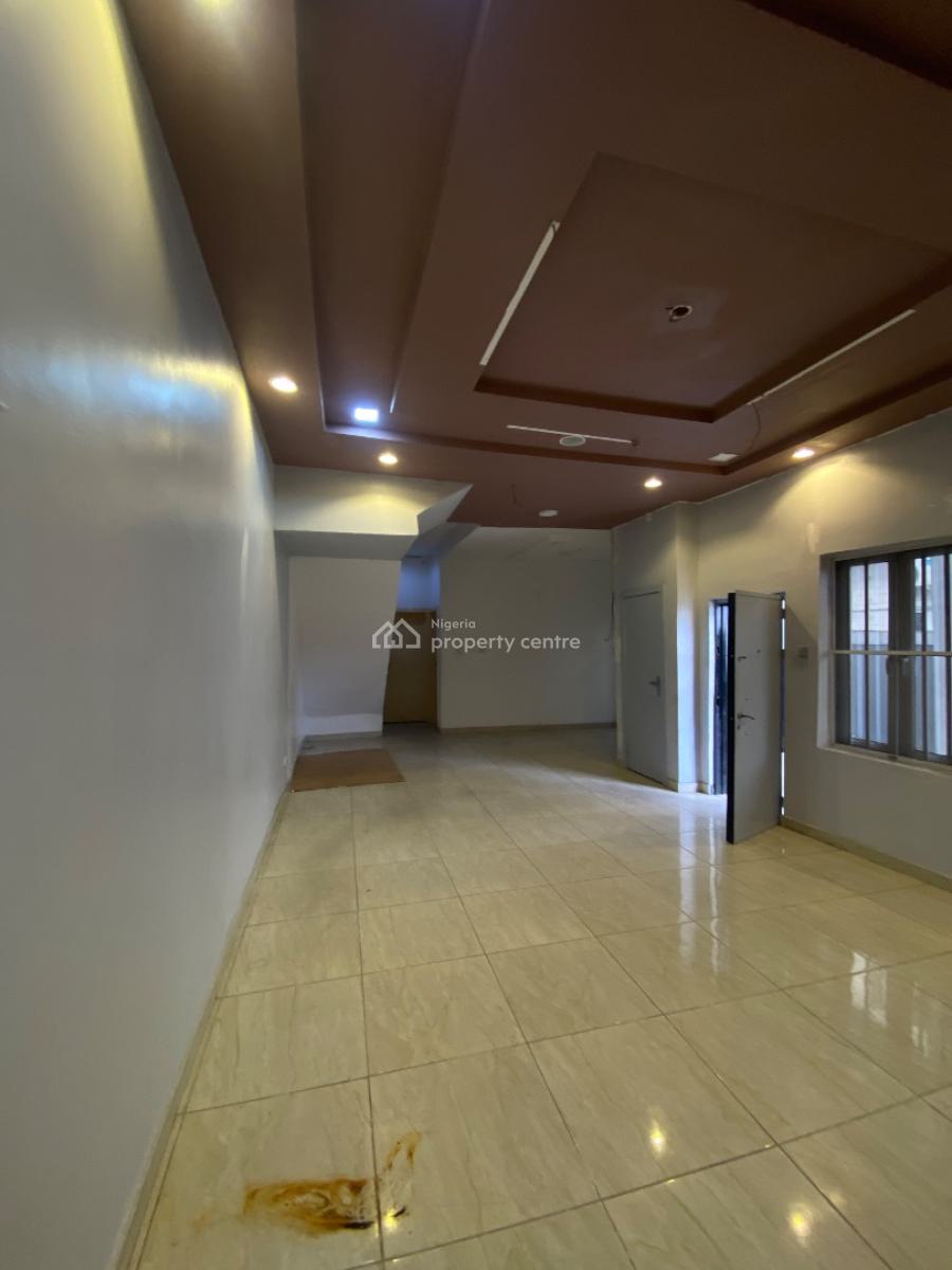 Clean 4 Bedroom Duplex, Chevron Drive, Lekki, Lagos, Semi-detached Duplex for Rent