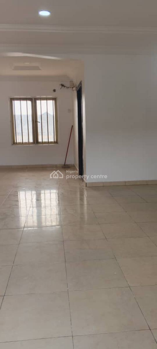 Now Available, Off Mobil Road Ilaje Ajah, Ilaje, Ajah, Lagos, Flat / Apartment for Rent