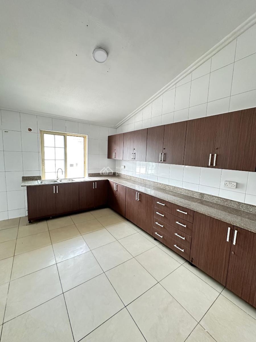 Lovely 5 Bedroom Apartment Penthouse, Lekki Phase 1, Lekki, Lagos, Flat / Apartment for Rent