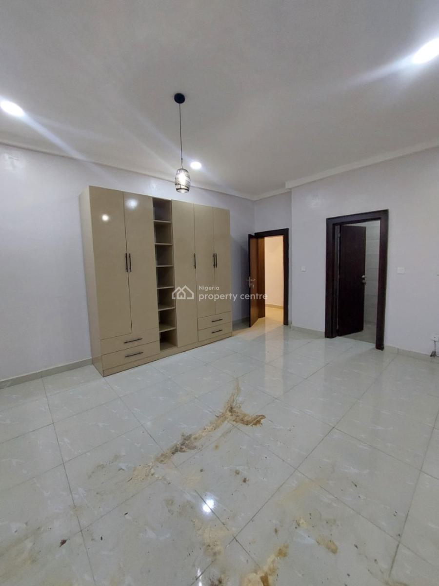 Spacious Lovely 3-bedroom Flat on The Ground Floor, Jahi, Abuja, Flat / Apartment for Rent