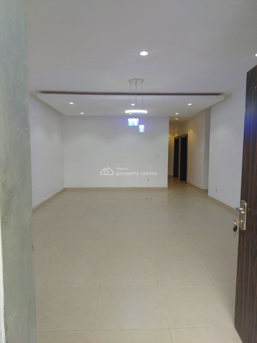 Spacious Lovely 3-bedroom Flat on The Ground Floor, Jahi, Abuja, Flat / Apartment for Rent