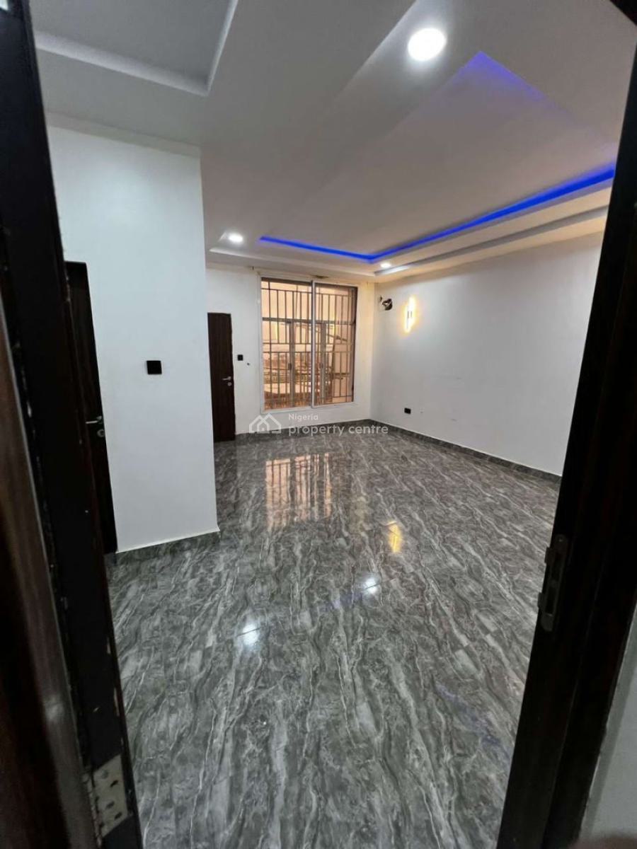 Spacious Four Bedroom Terraced Duplex with Bq, Guzape District, Abuja, Terraced Duplex for Rent