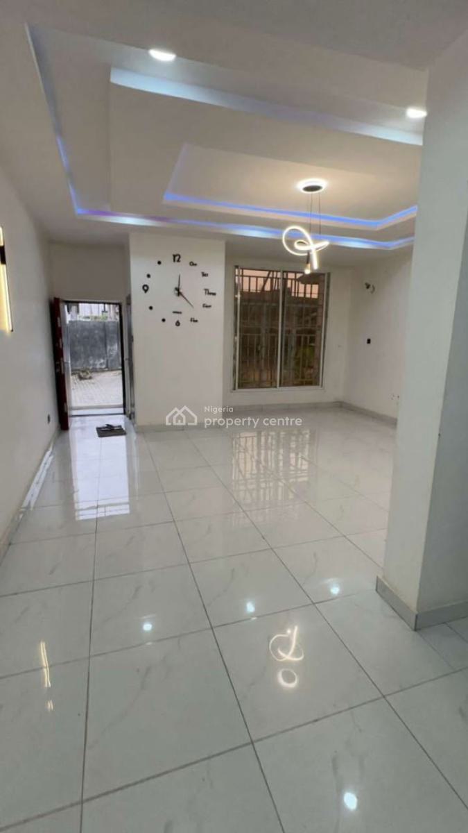 Spacious Four Bedroom Terraced Duplex with Bq, Guzape District, Abuja, Terraced Duplex for Rent