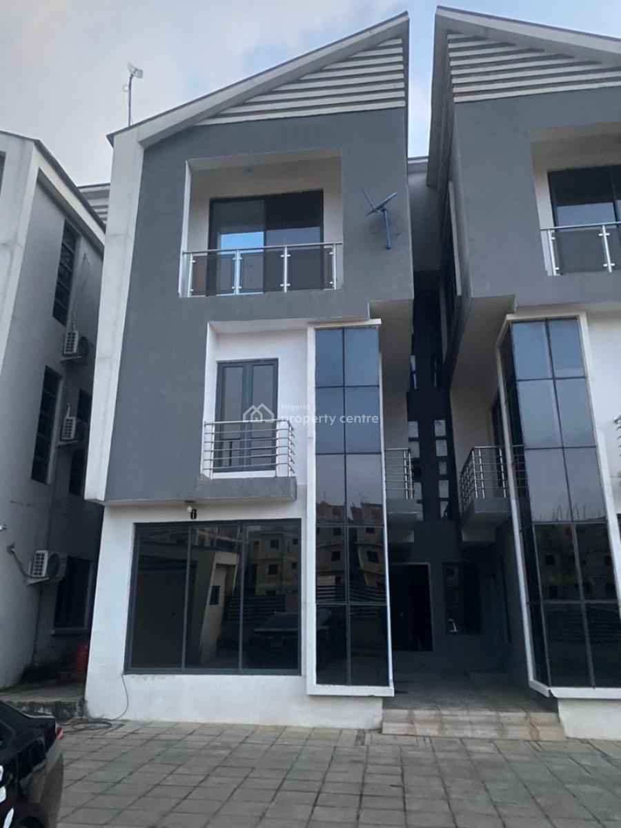 Distress 4bedroom Well Finished Terrace Duplex in a Secure Nice Enviro, Jabi, Jabi, Abuja, Terraced Duplex for Sale