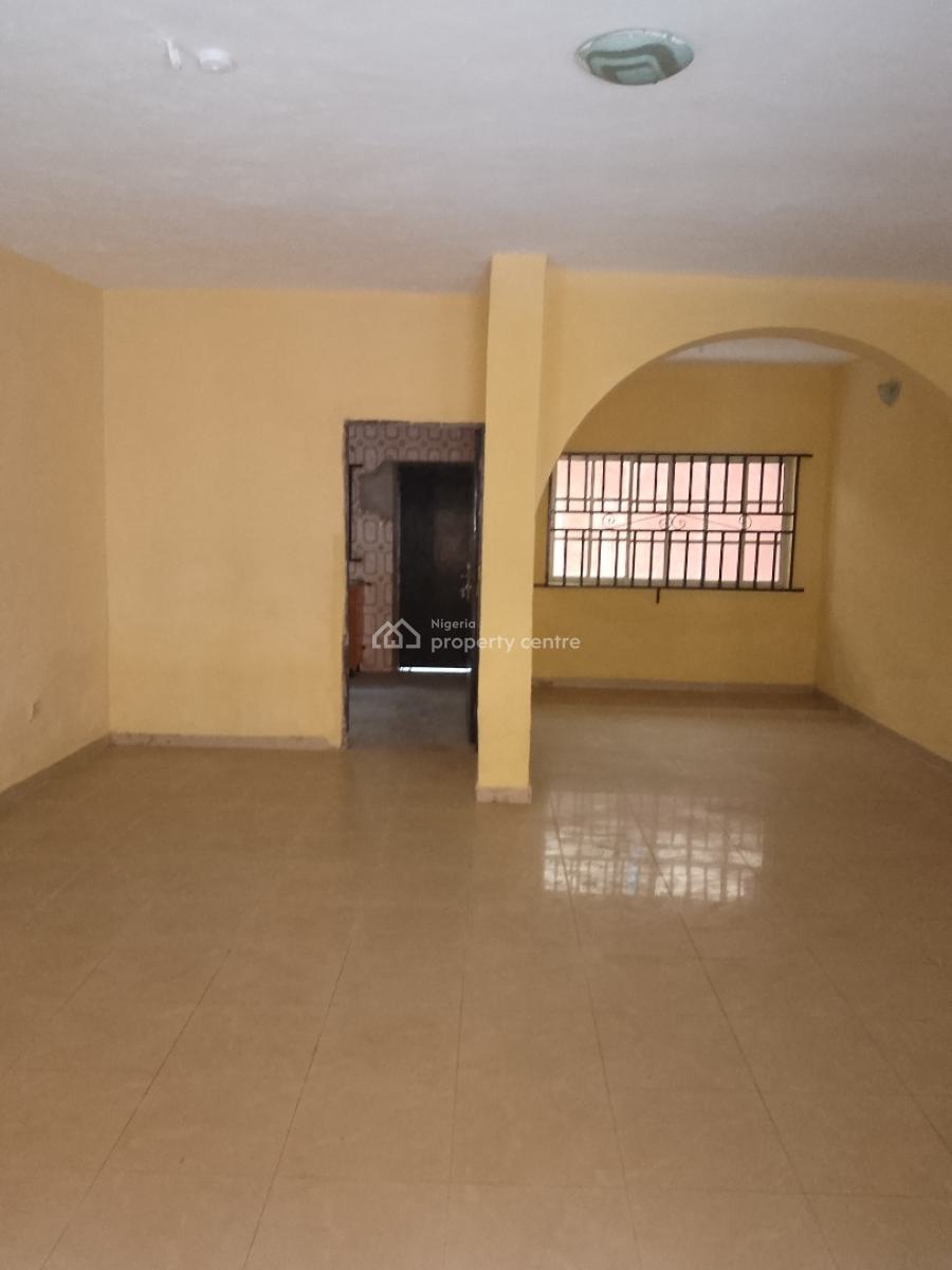 Massive 3bedrooms Flat Upstairs Available, Off Ologunfe Awoyaya Ibeju-lekki Lagos State, Awoyaya, Ibeju Lekki, Lagos, Flat / Apartment for Rent