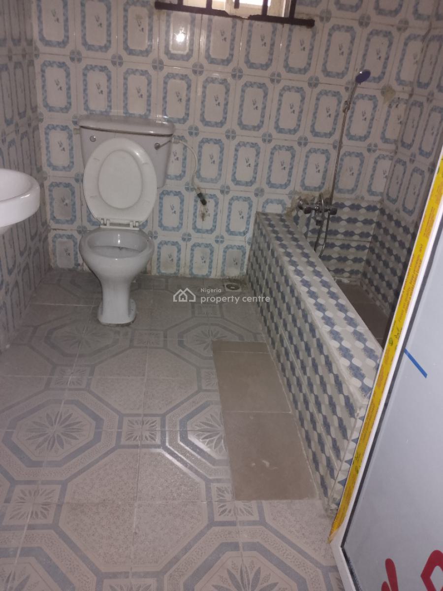 Massive 3bedrooms Flat Upstairs Available, Off Ologunfe Awoyaya Ibeju-lekki Lagos State, Awoyaya, Ibeju Lekki, Lagos, Flat / Apartment for Rent