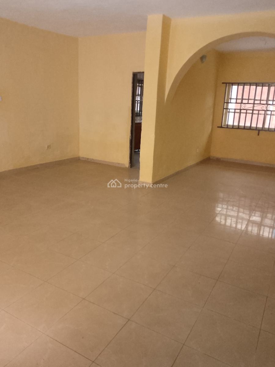 Massive 3bedrooms Flat Upstairs Available, Off Ologunfe Awoyaya Ibeju-lekki Lagos State, Awoyaya, Ibeju Lekki, Lagos, Flat / Apartment for Rent