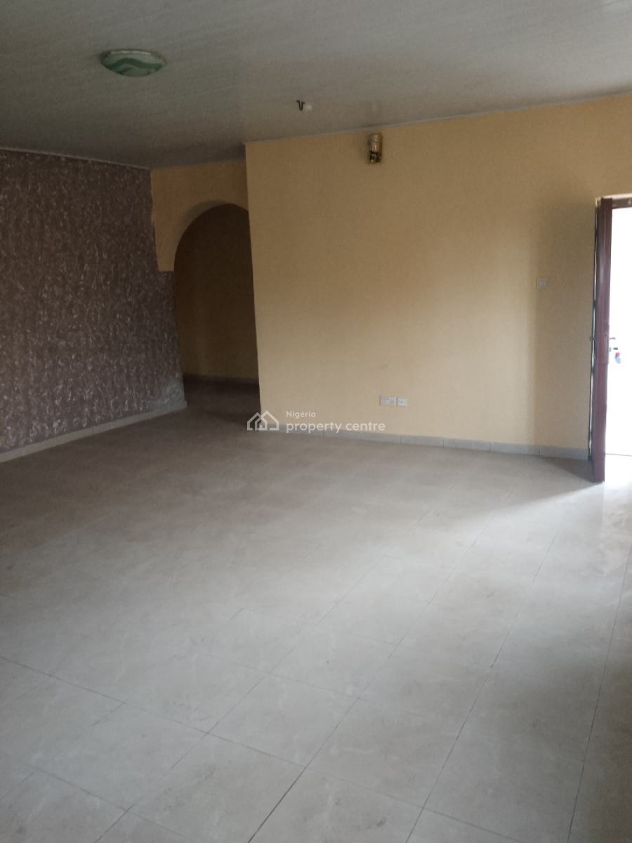 Massive 3bedrooms Flat Upstairs Available, Off Ologunfe Awoyaya Ibeju-lekki Lagos State, Awoyaya, Ibeju Lekki, Lagos, Flat / Apartment for Rent