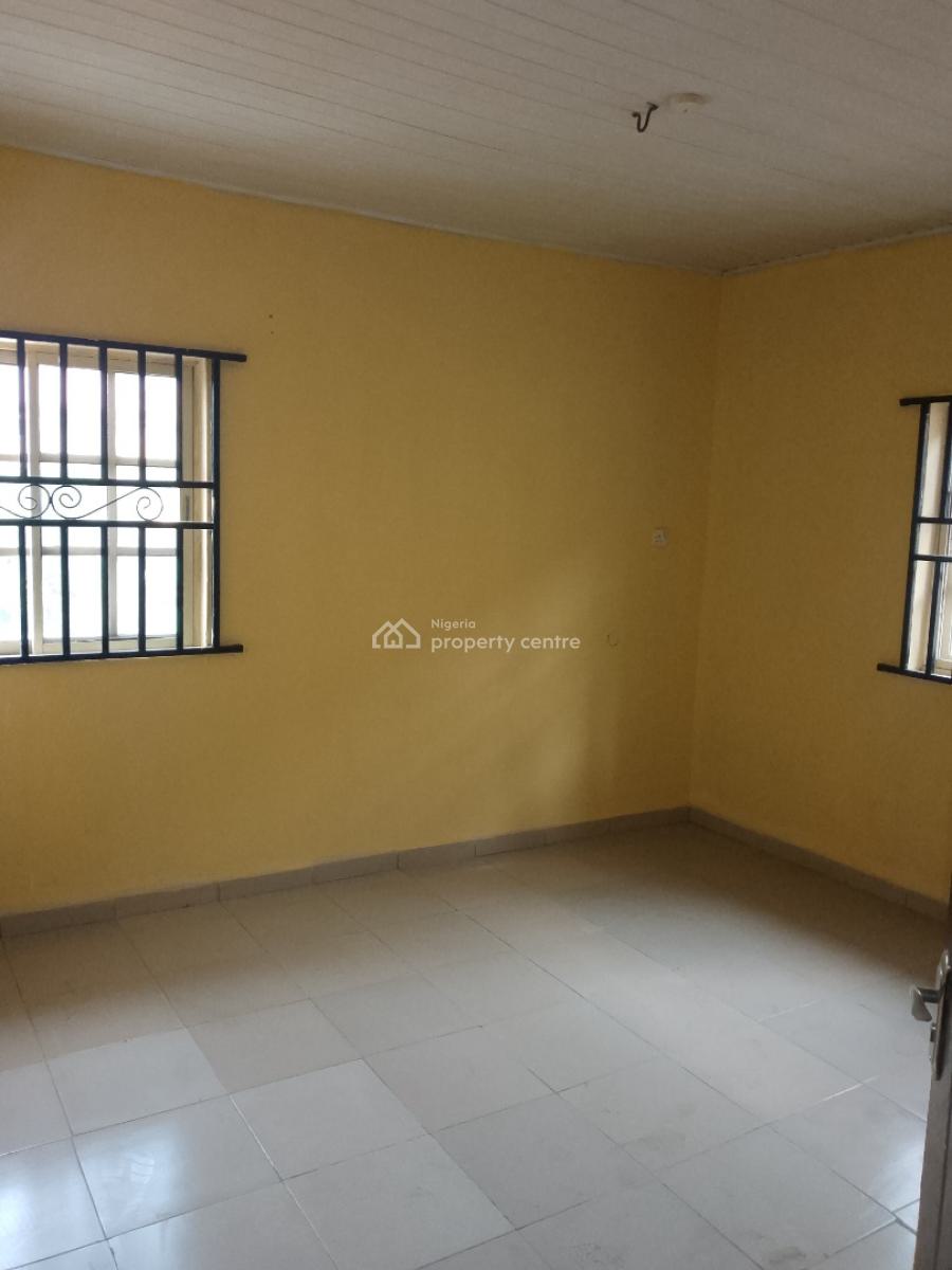 Massive 3bedrooms Flat Upstairs Available, Off Ologunfe Awoyaya Ibeju-lekki Lagos State, Awoyaya, Ibeju Lekki, Lagos, Flat / Apartment for Rent