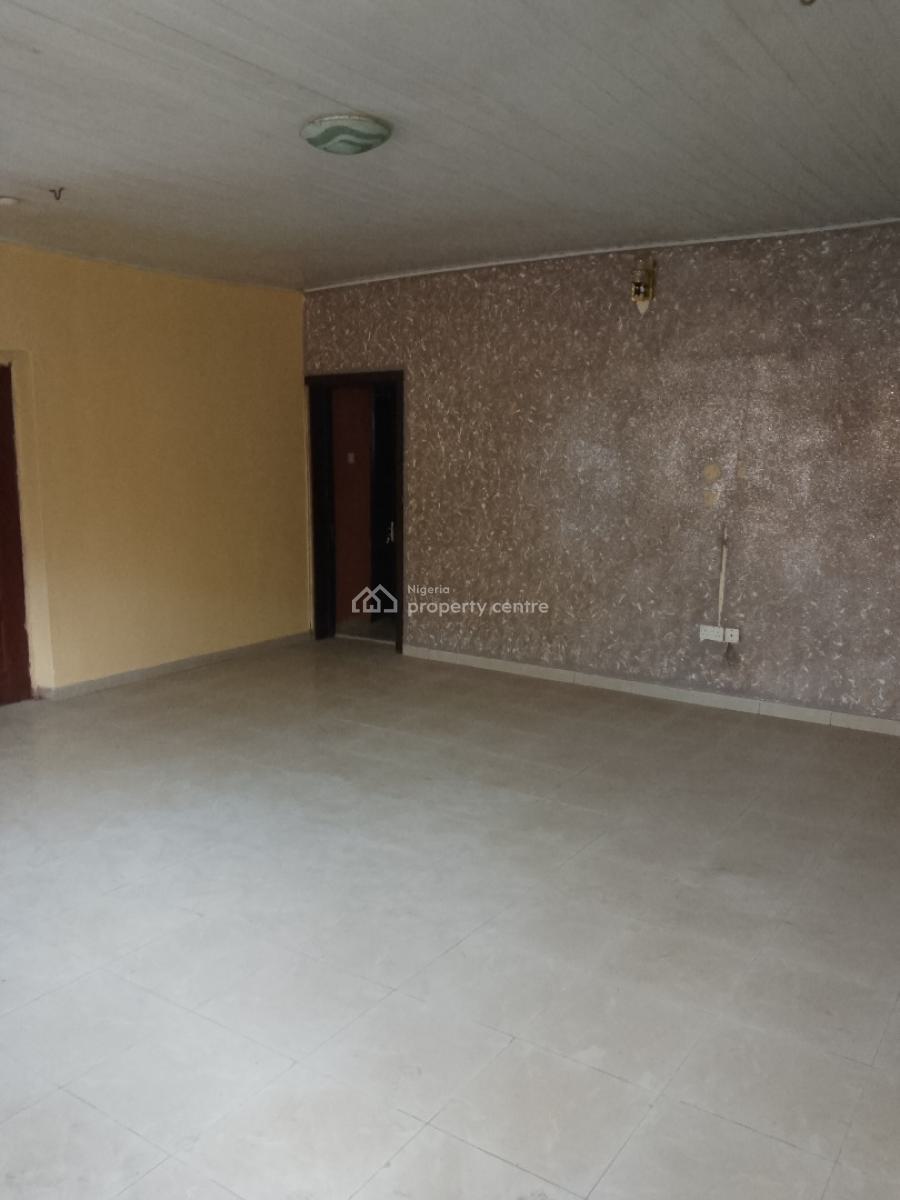 Massive 3bedrooms Flat Upstairs Available, Off Ologunfe Awoyaya Ibeju-lekki Lagos State, Awoyaya, Ibeju Lekki, Lagos, Flat / Apartment for Rent