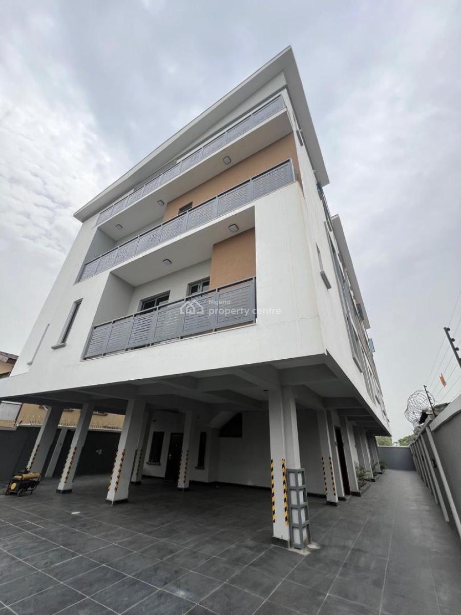 Fantastic 4 Bedroom Terraced Duplex Plus Bq in a Well Developed Estate, Obanikoro, Shomolu, Lagos, Terraced Duplex for Sale