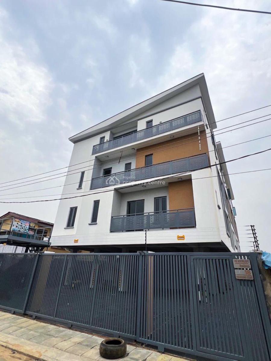 Fantastic 4 Bedroom Terraced Duplex Plus Bq in a Well Developed Estate, Obanikoro, Shomolu, Lagos, Terraced Duplex for Sale