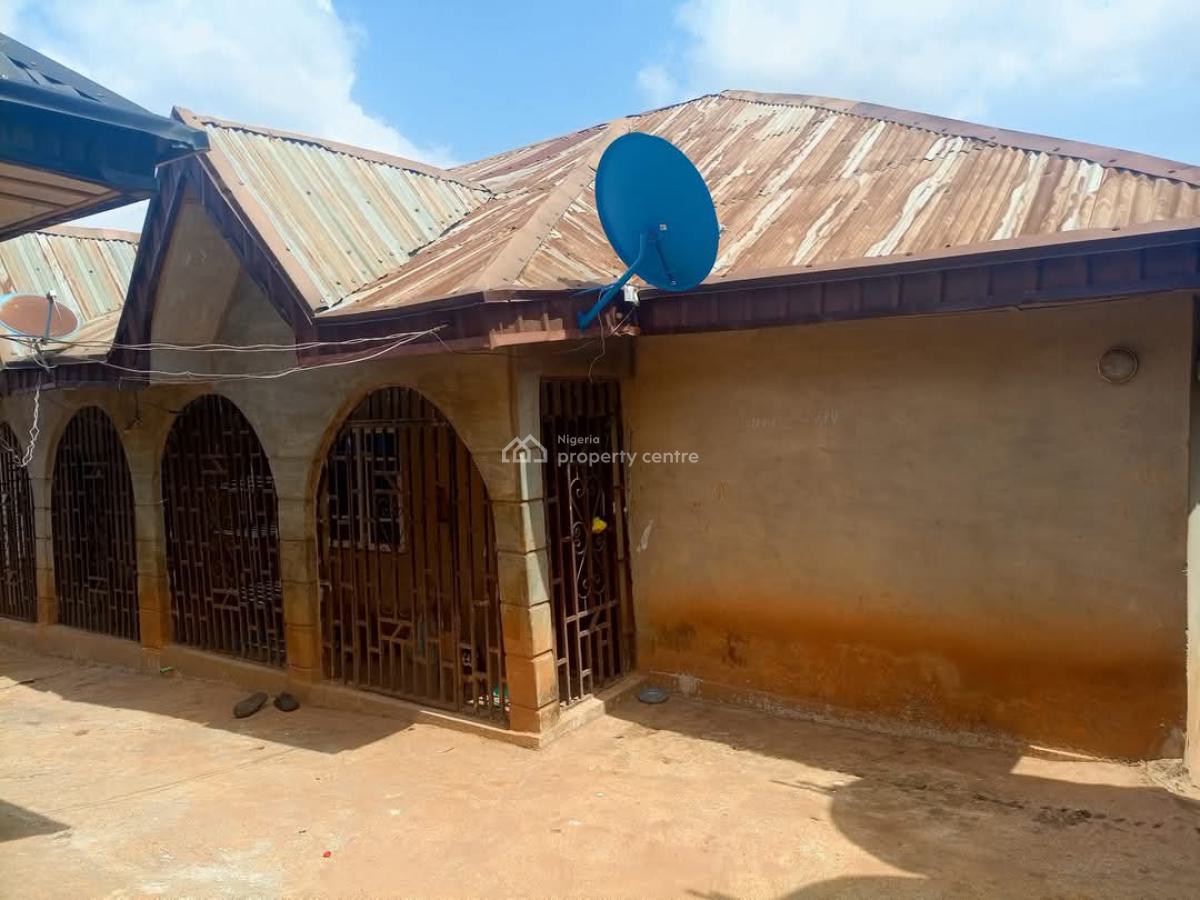1 Unit of 3 Bed & 2 Unit of 2 Bedroom, Igoba, Akure, Ondo, Detached Duplex for Sale