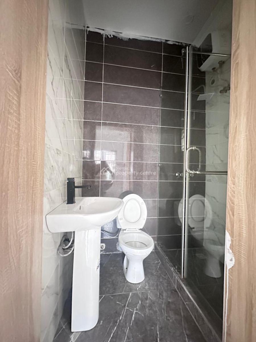 Neat & Serviced 2bedroom Apartment in a Serene Location, Agungi, Lekki, Lagos, Agungi, Lekki, Lagos, Flat / Apartment for Rent