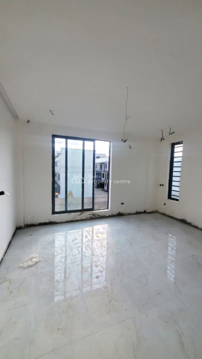 Nicely Built 2 Bedroom Apartment with Swimming Pool and Gym, Lekki Phase 1, Lekki, Lagos, Flat / Apartment for Sale