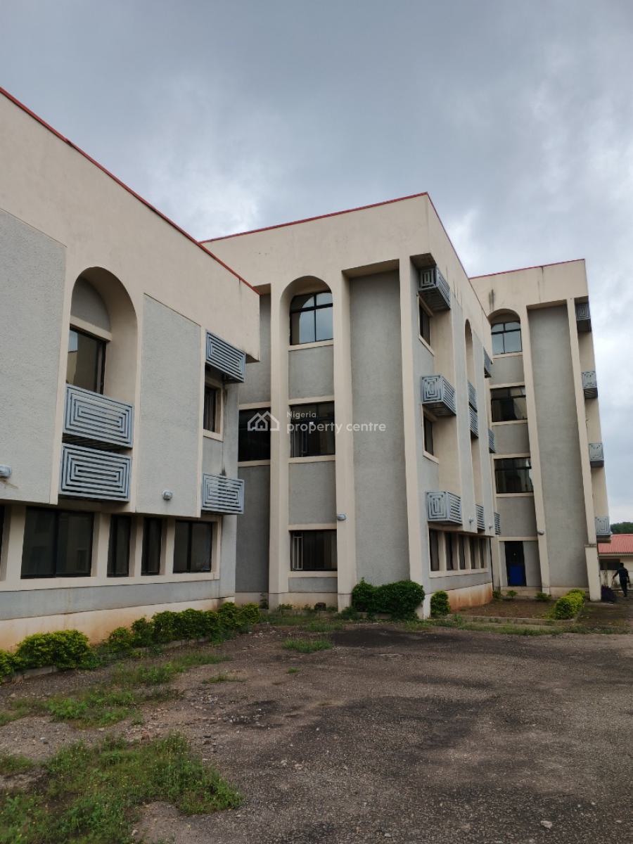 Entire Open Plan Office Complex of 2000sqm, Maitama District, Abuja, Plaza / Complex / Mall for Rent