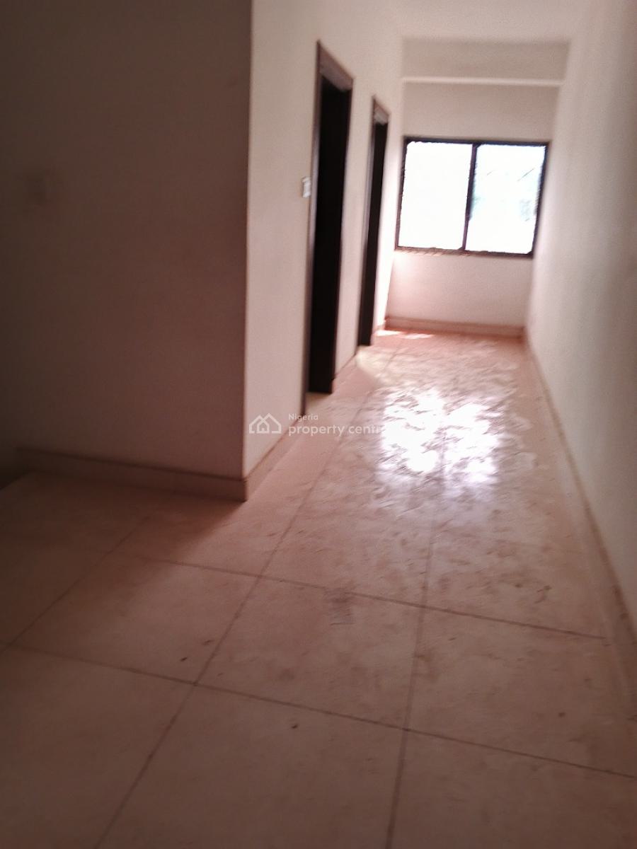 Entire Open Plan Office Complex of 2000sqm, Maitama District, Abuja, Plaza / Complex / Mall for Rent