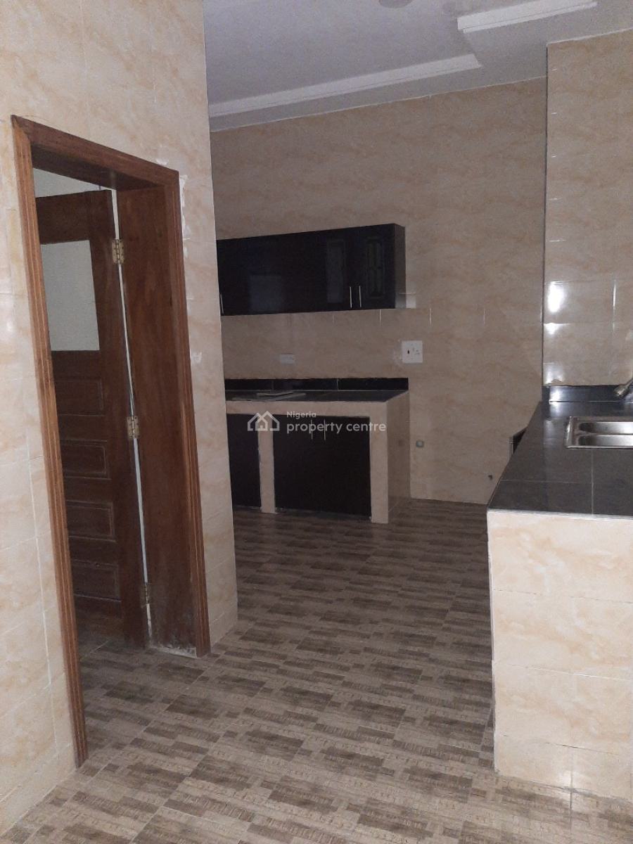 Serviced 1 Bedroom Mini Flat with Fitted Kitchen Cabinets/pantry Only, Ikate Elegushi, Lekki, Lagos, Flat / Apartment for Rent