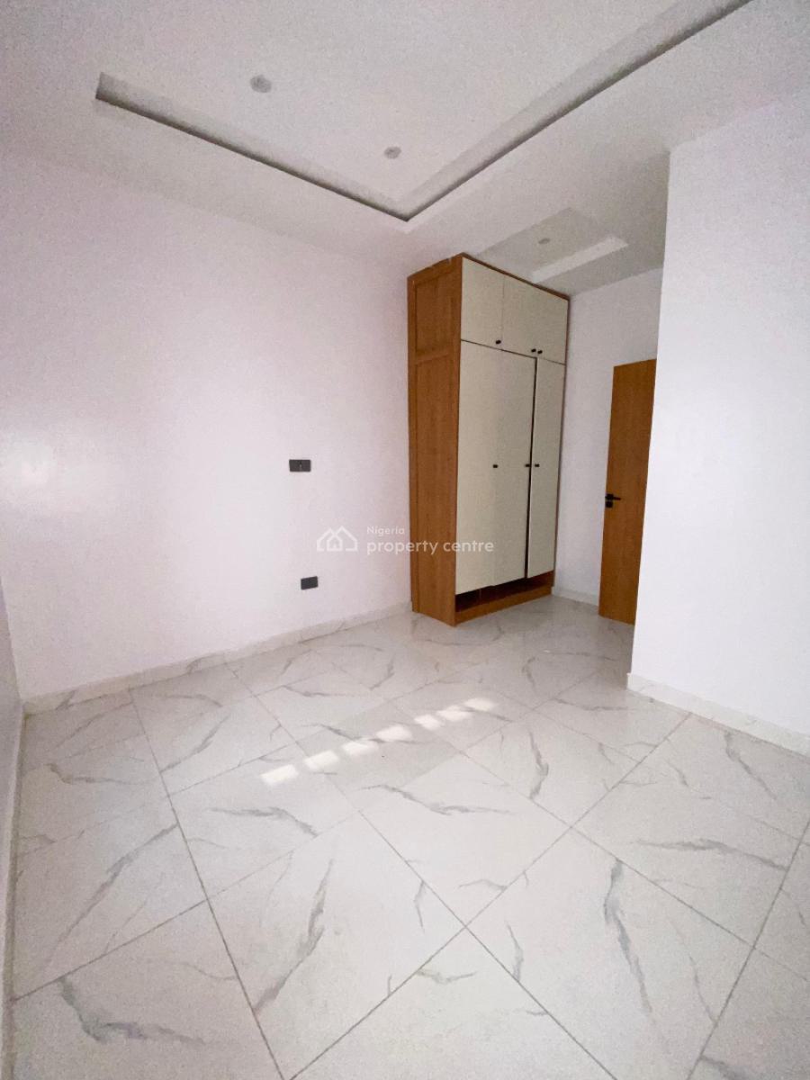 5 Bedroom Terrace Duplex with a Room Bq, Ologolo, Lekki, Lagos, Terraced Duplex for Sale