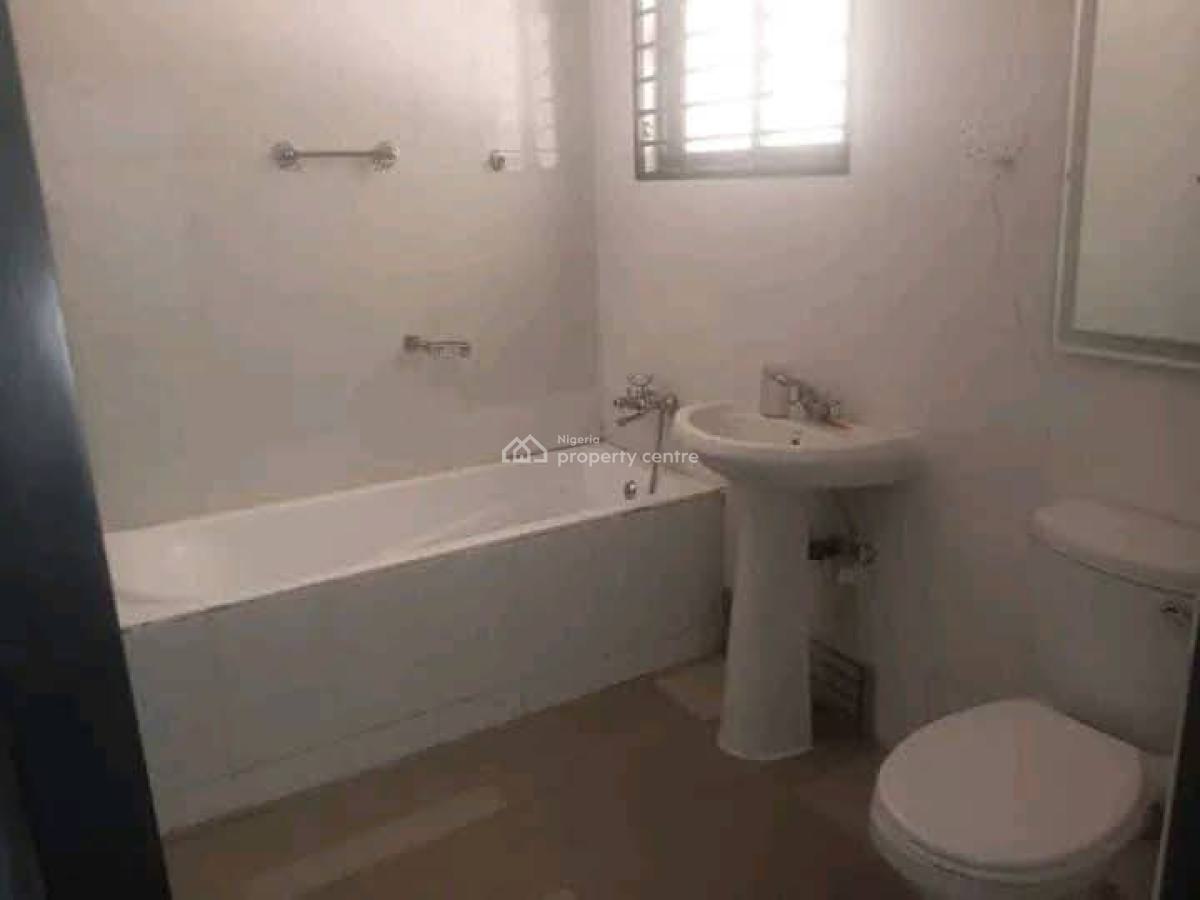 2 Bedroom Flat, Itire, Lagos, Mini Flat (room and Parlour) for Rent