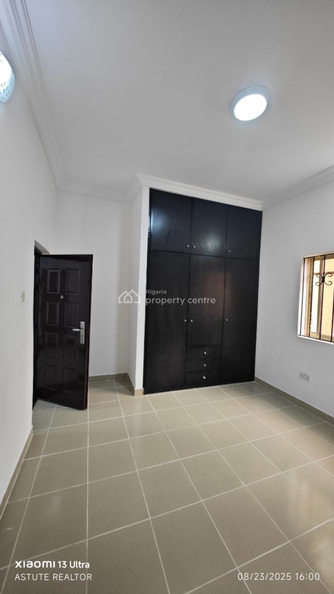 Spacious Self Service 2 Bedrooms Flat, Off Palace Road, Oniru, Victoria Island (vi), Lagos, Flat / Apartment for Rent