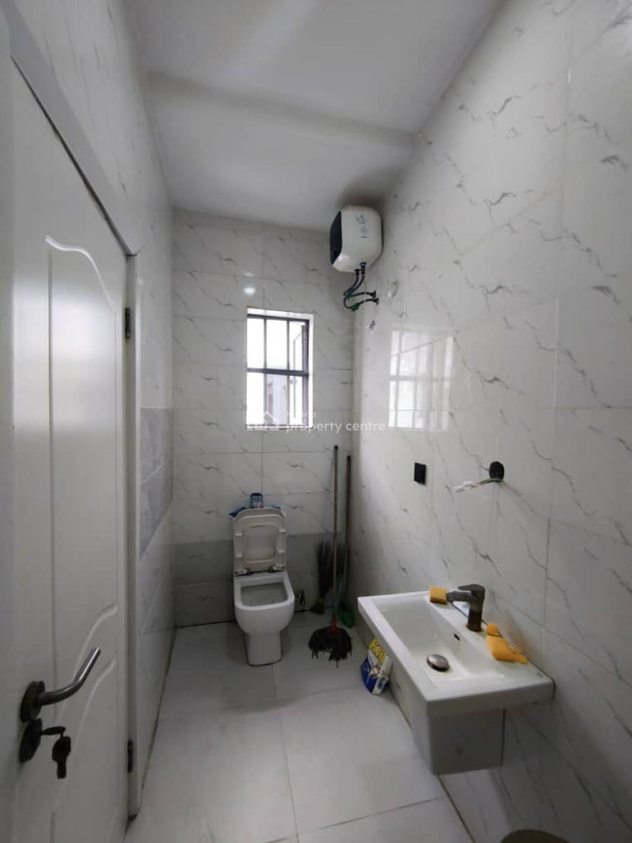 Very Luxury Spacious Service Mini Flat with Fitted Kitchen+acs+pool, Osapa, Osapa, Lekki, Lagos, Mini Flat (room and Parlour) for Rent