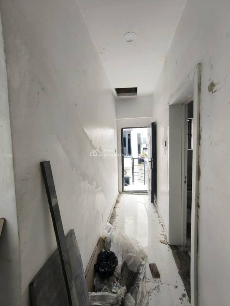 Very Luxury Spacious Service Mini Flat with Fitted Kitchen+acs+pool, Osapa, Osapa, Lekki, Lagos, Mini Flat (room and Parlour) for Rent