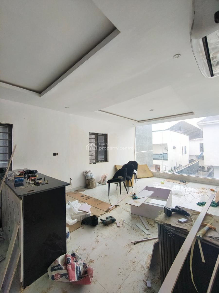 Luxury Spacious Mini Flat with Extra Toilet, Osapa, Lekki, Lagos, Mini Flat (room and Parlour) for Rent