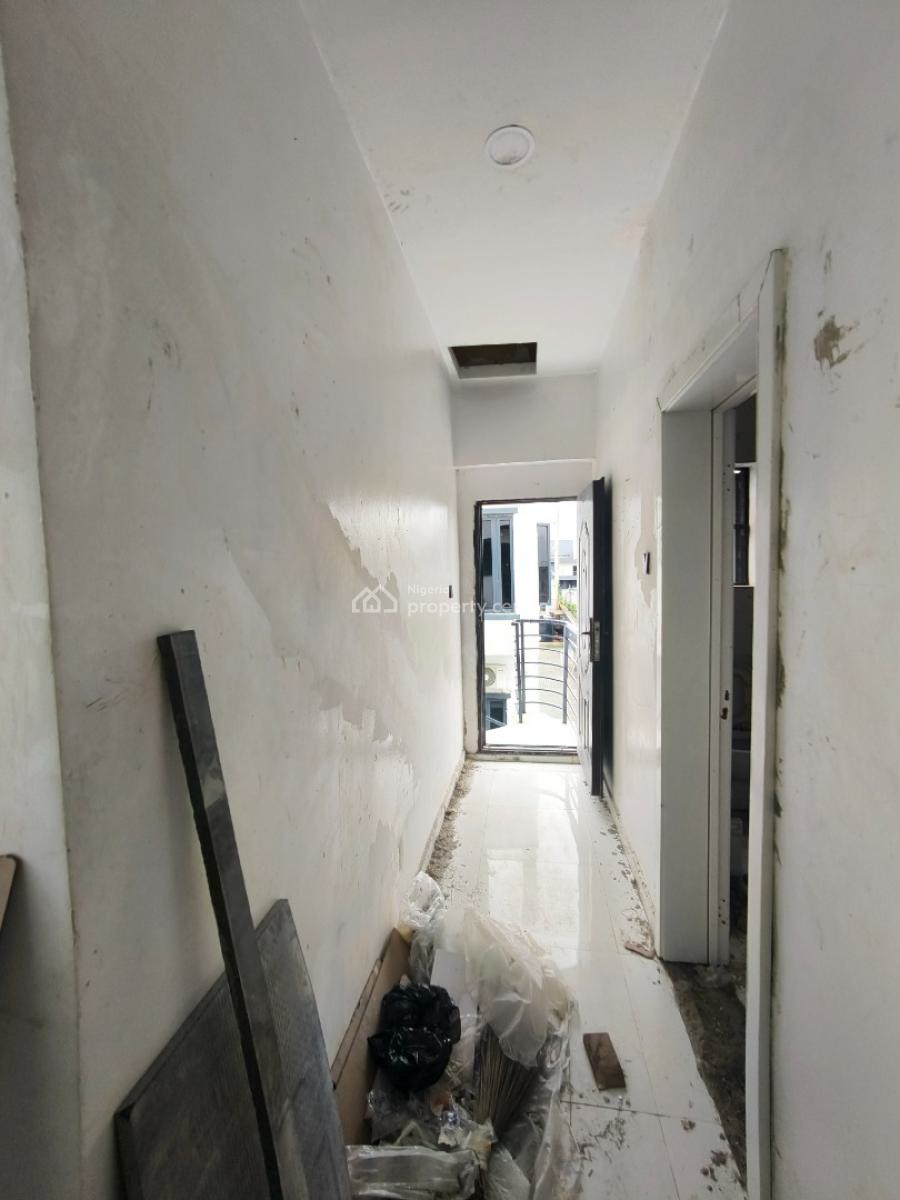 Luxury Spacious Mini Flat with Extra Toilet, Osapa, Lekki, Lagos, Mini Flat (room and Parlour) for Rent