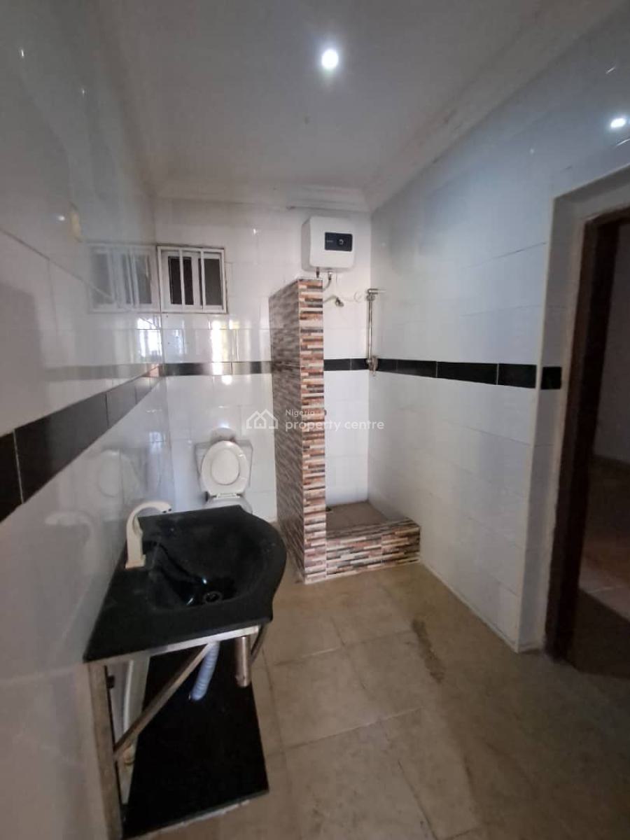 2bedroom Apartment, New Road, Lekki, Lagos, Flat / Apartment for Rent