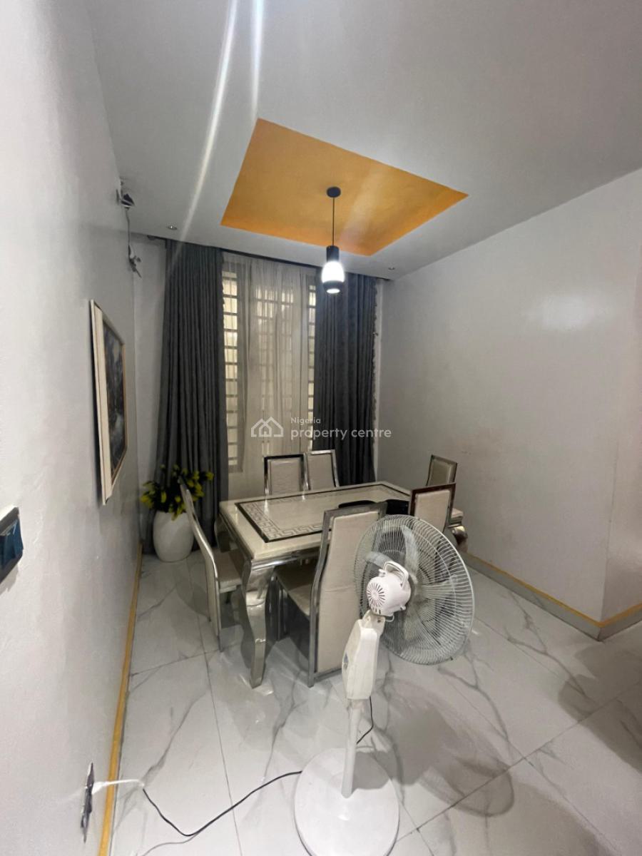 4 Bed Room Apartment, Lekki Phase 2, Lekki, Lagos, Flat / Apartment Short Let