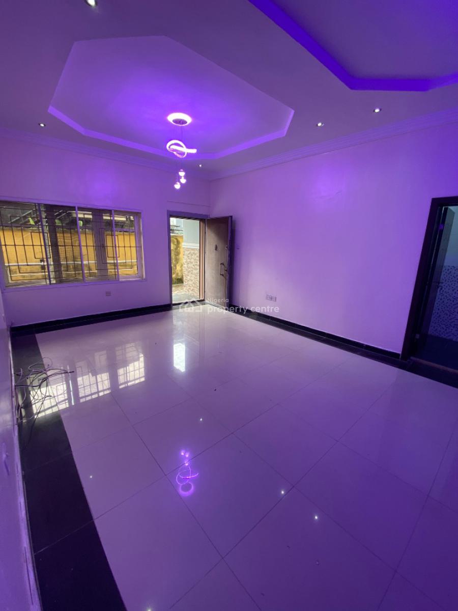 Self Serviced 2 Bedroom a, Off Admiralty Way, Lekki Phase 1, Lekki, Lagos, Flat / Apartment for Rent