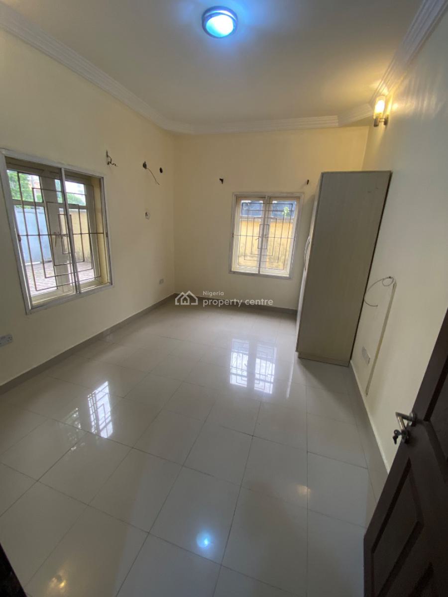 Self Serviced 2 Bedroom a, Off Admiralty Way, Lekki Phase 1, Lekki, Lagos, Flat / Apartment for Rent