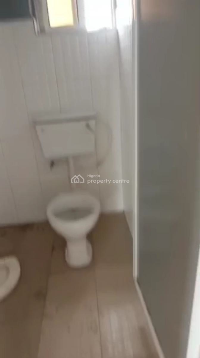 Specious Selfcon, Abule Ijesha, Yaba, Lagos, Self Contain (single Rooms) for Rent
