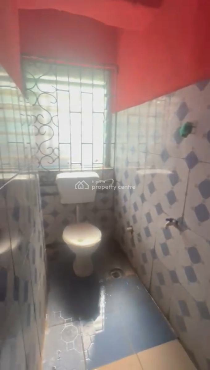 Specious and Standard Roomself Con, Akoka, Yaba, Lagos, Self Contain (single Rooms) for Rent