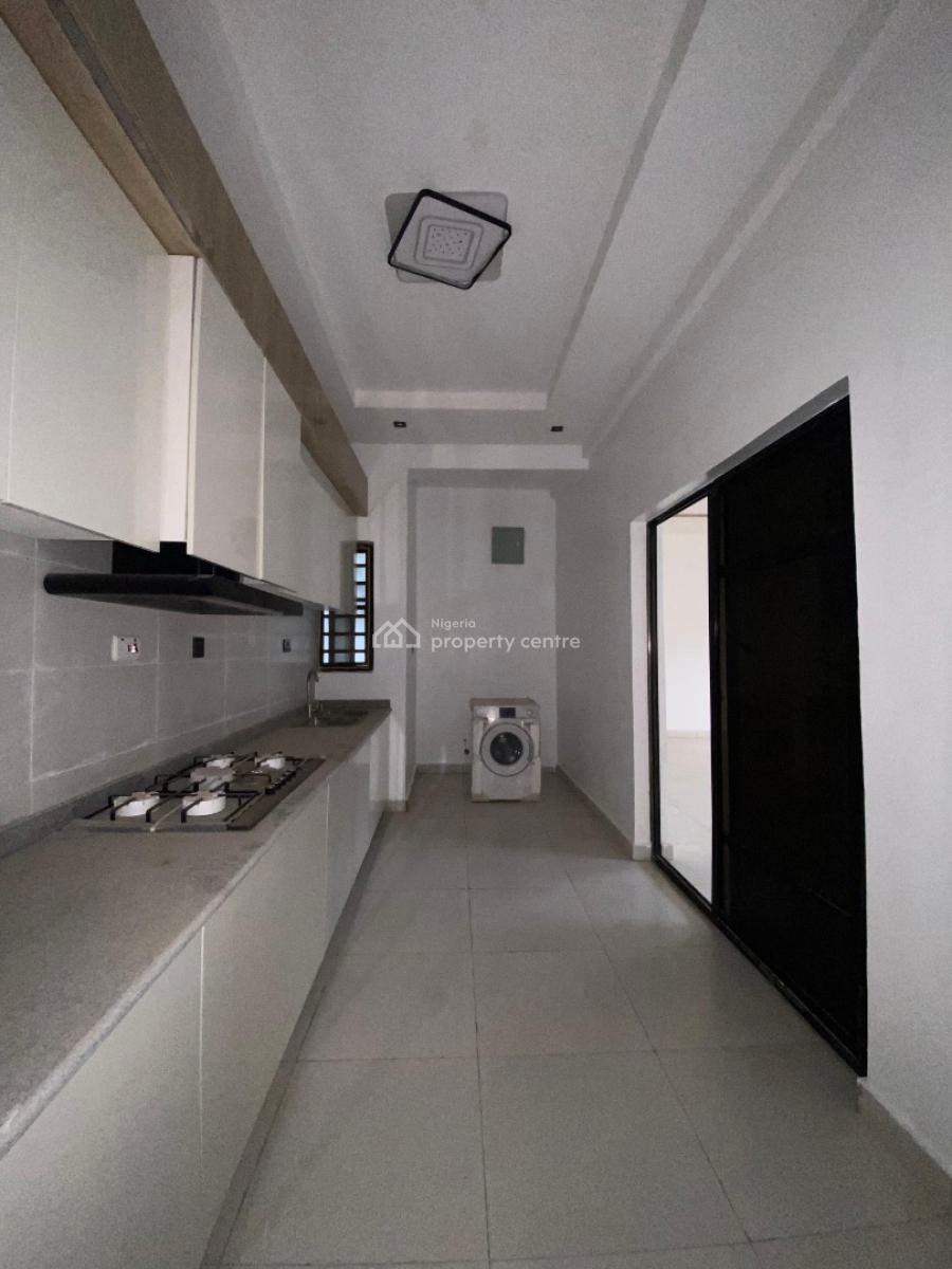 2 Bedroom Flat Apartment, Ologolo, Lekki, Lagos, Flat / Apartment for Sale