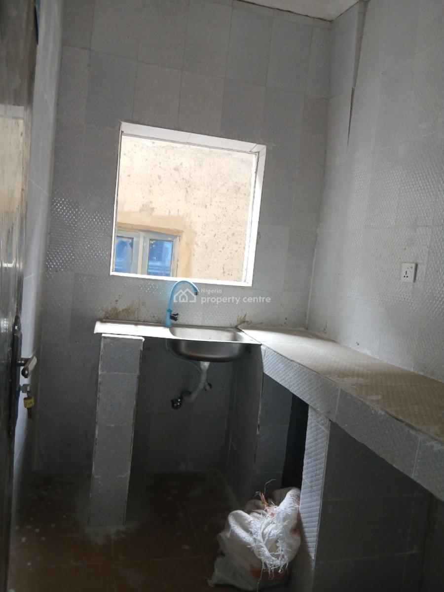 Beautiful New 2 Bedroom, Yaba, Lagos, Flat / Apartment for Rent