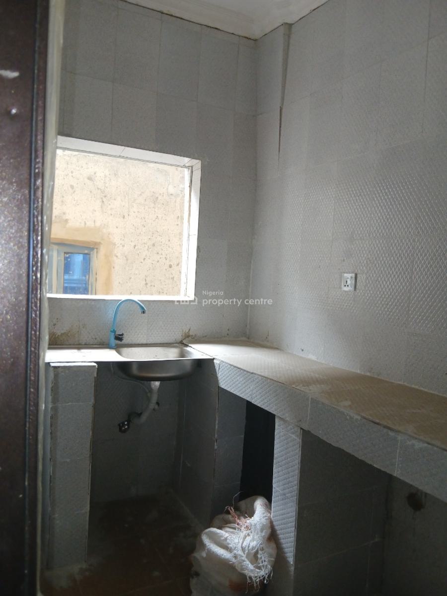 Beautiful New 2 Bedroom, Yaba, Lagos, Flat / Apartment for Rent