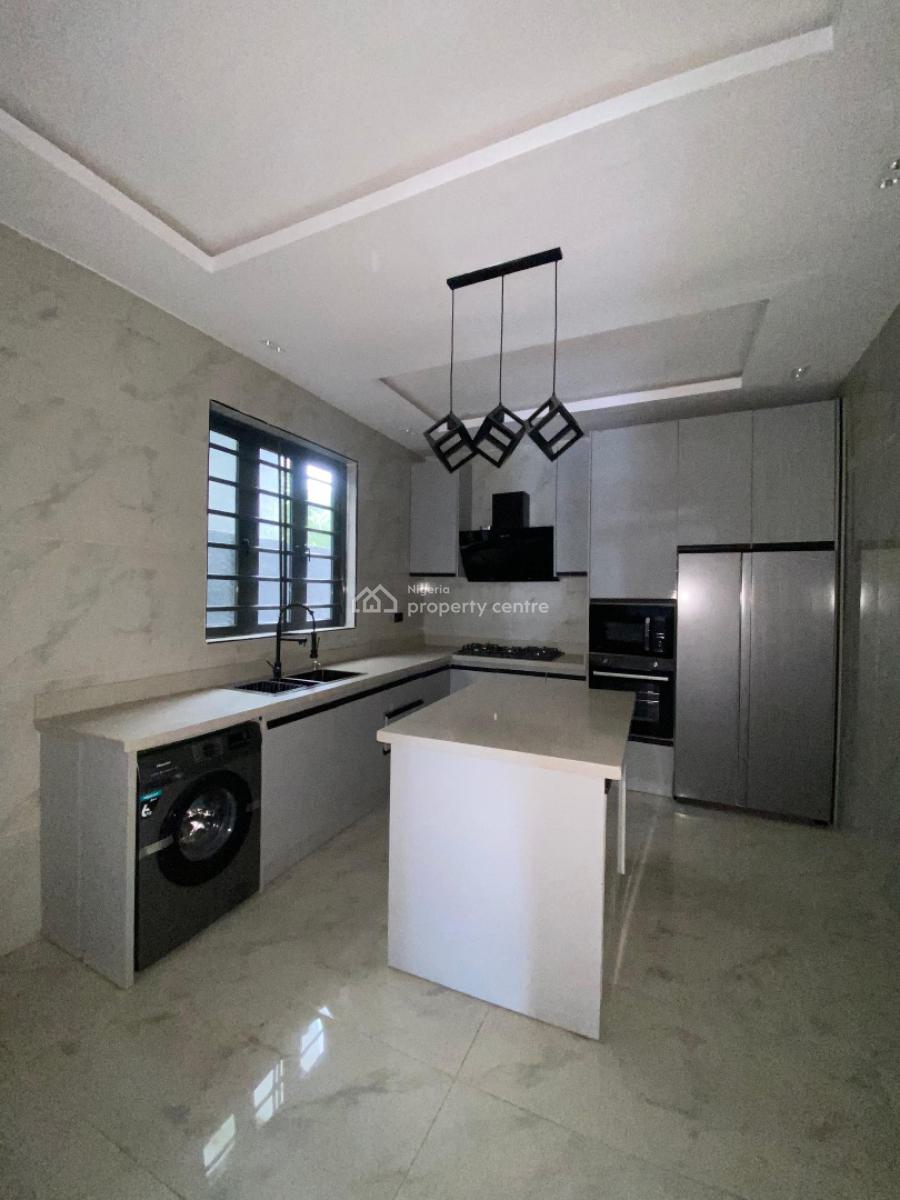 4 Bedroom Fully Detached Duplex with Bq, Ologolo, Lekki, Lagos, Detached Duplex for Sale