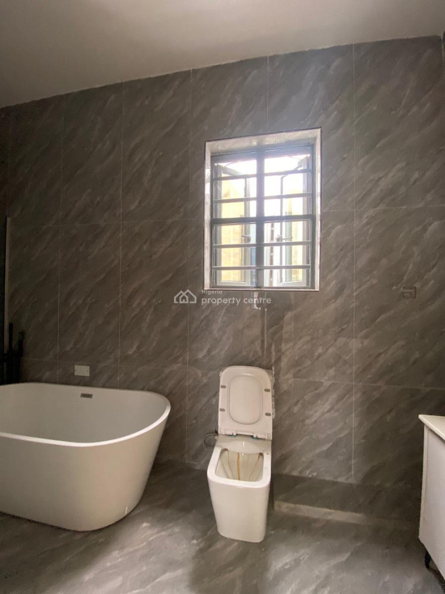 4 Bedroom Fully Detached Duplex with Bq, Ologolo, Lekki, Lagos, Detached Duplex for Sale