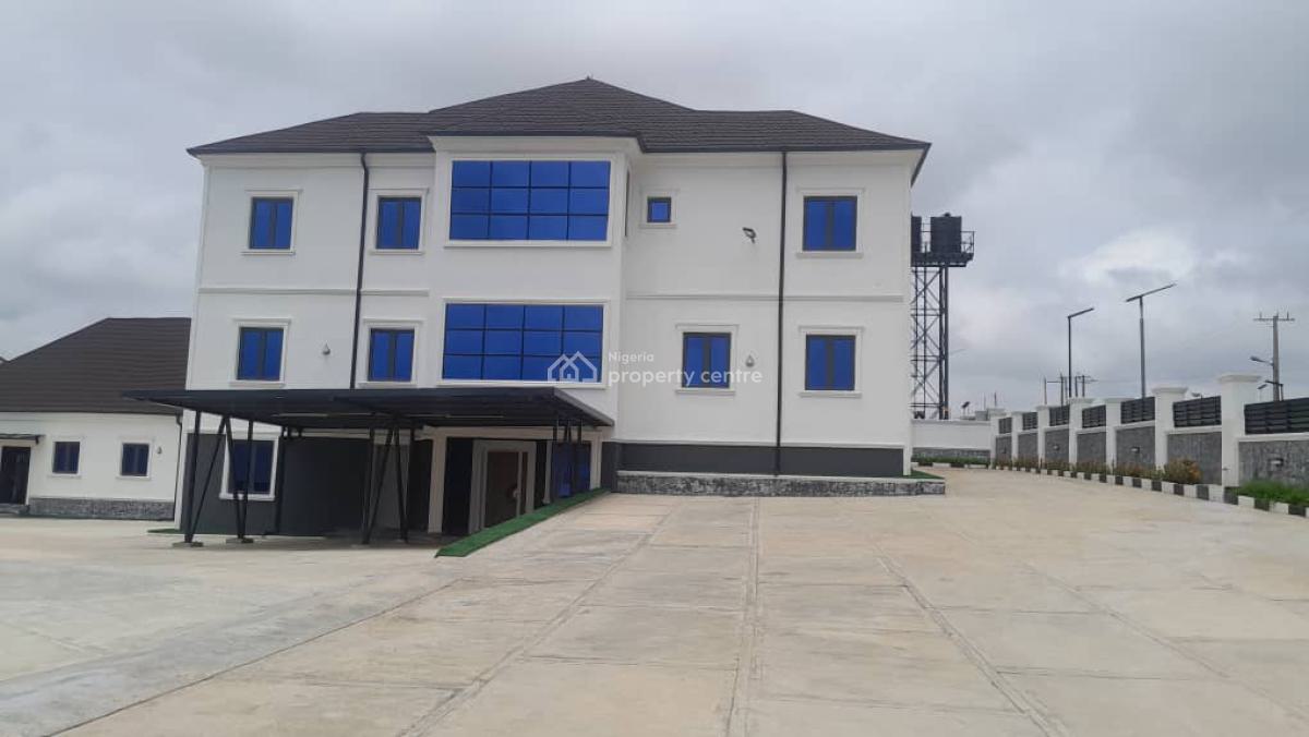 6 Bedrooms Detached Duplex with Guest Chalet, Naf Valley Estate, Asokoro District, Abuja, Detached Duplex for Sale