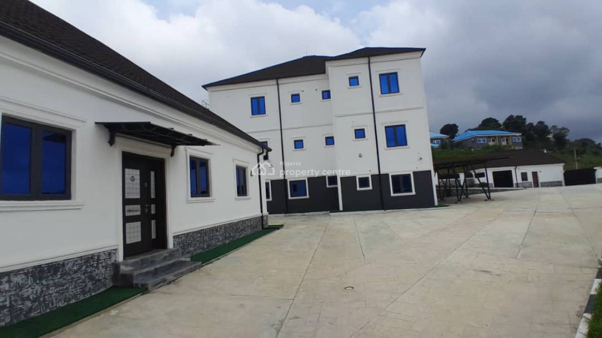 6 Bedrooms Detached Duplex with Guest Chalet, Naf Valley Estate, Asokoro District, Abuja, Detached Duplex for Sale