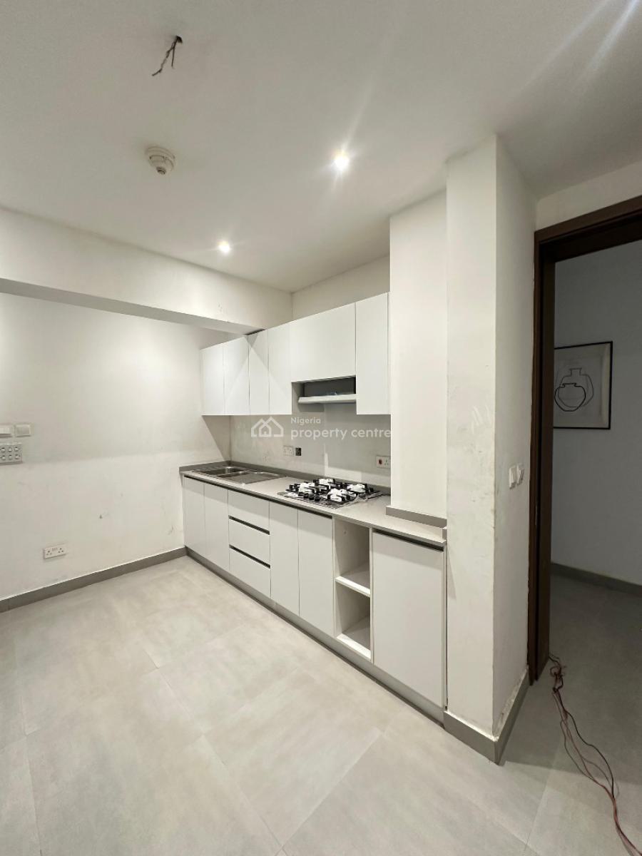 Quality Luxury Spacious 2 Bedroom Apartment with Bq, Swimming Pool,, Lekki Phase 1, Lekki, Lagos, Flat / Apartment for Sale